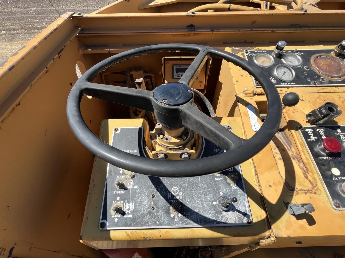 ./imagenes/INVOICE/2019/16581/RECUPERADORA DE ASFALTO CMI PR-800-71-2 (30).JPG